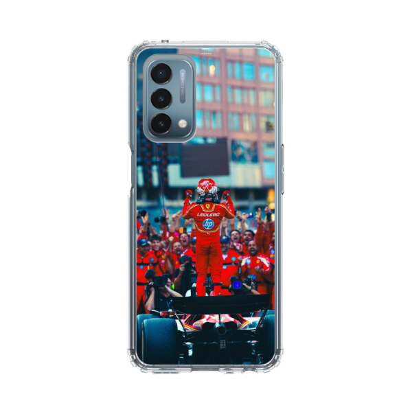 Coque de Téléphone OnePlus Charles Leclerc devant sa Team Ferrari